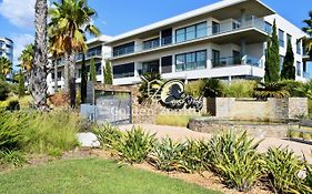 Cavalo Preto Luxury Beach Apartment By Golden Zenith