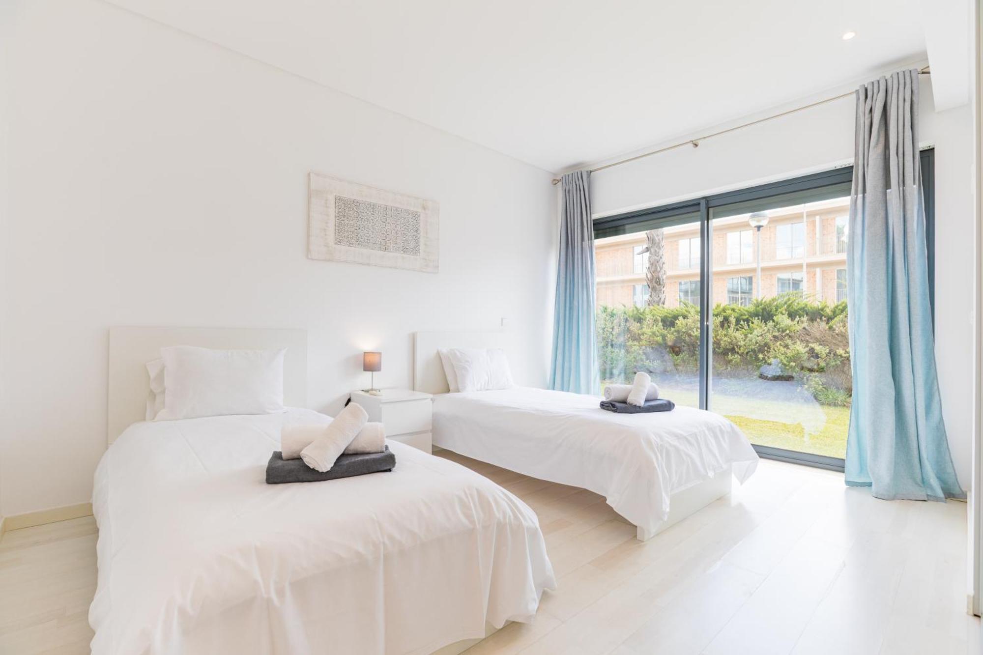 Cavalo Preto Luxury Beach Apartment By Golden Zenith Quarteira Exterior foto